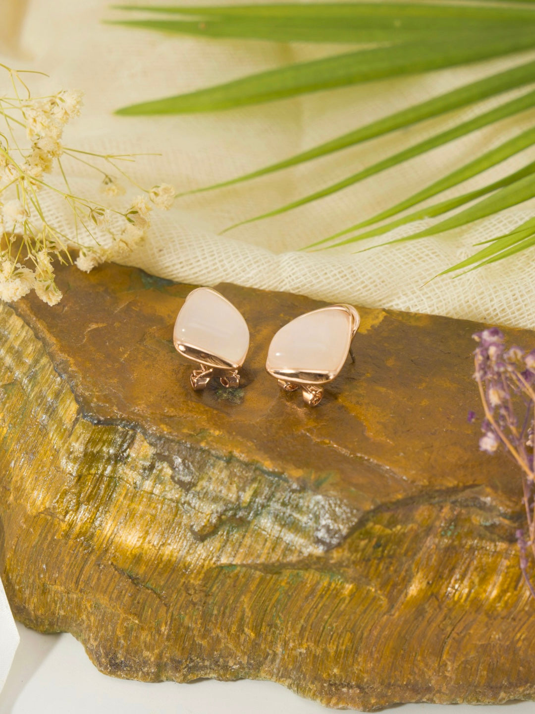 Itrani Blush Petal Studs