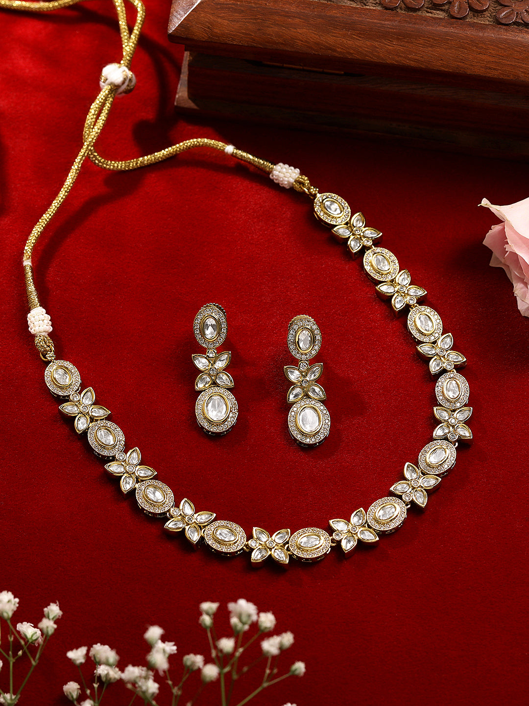 Itrani Eternal Flowerish Grace Polki and setting Stone Necklace Set