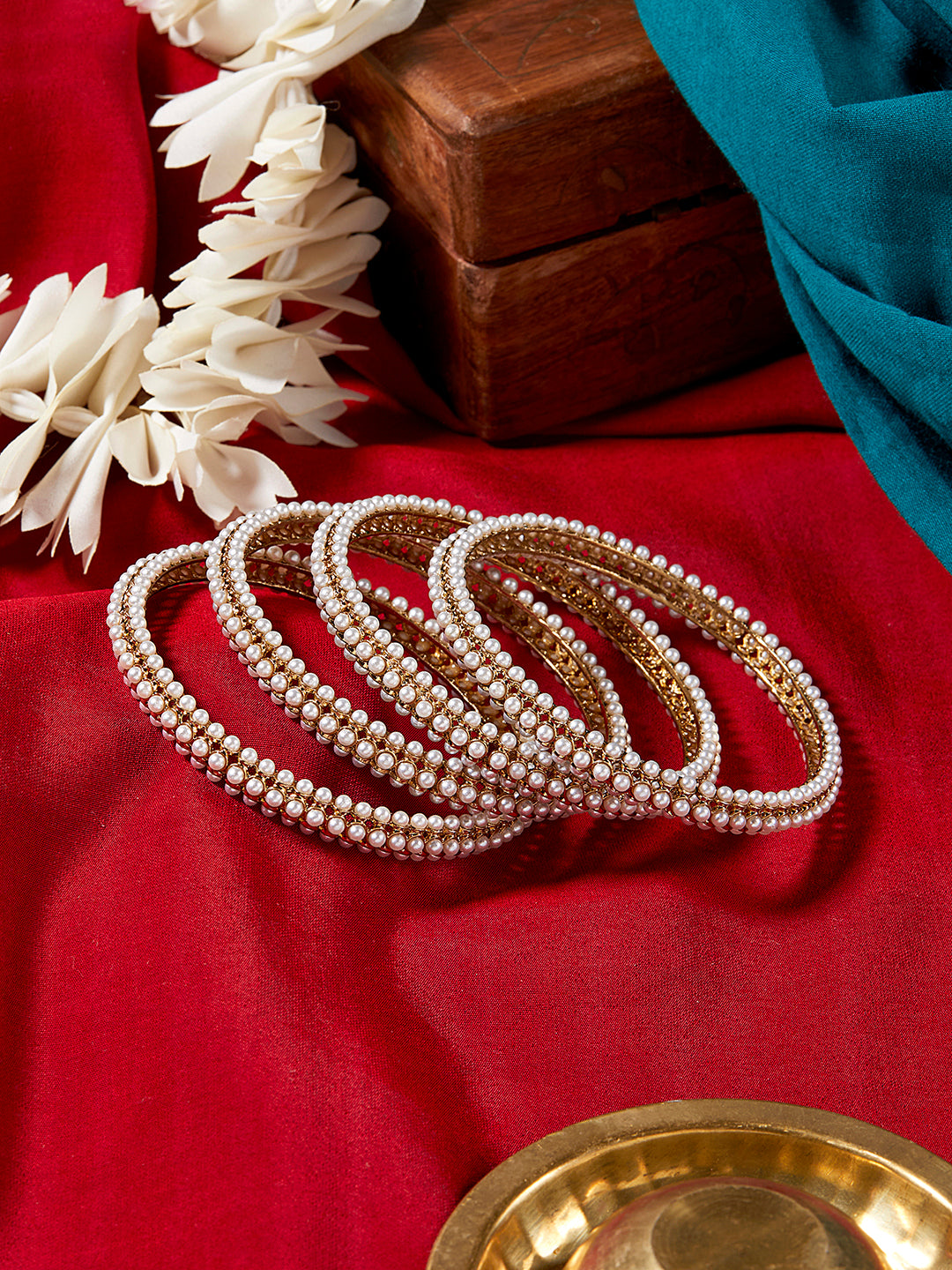 Itrani Antique Finish Triple Layered Pearl Bangle set