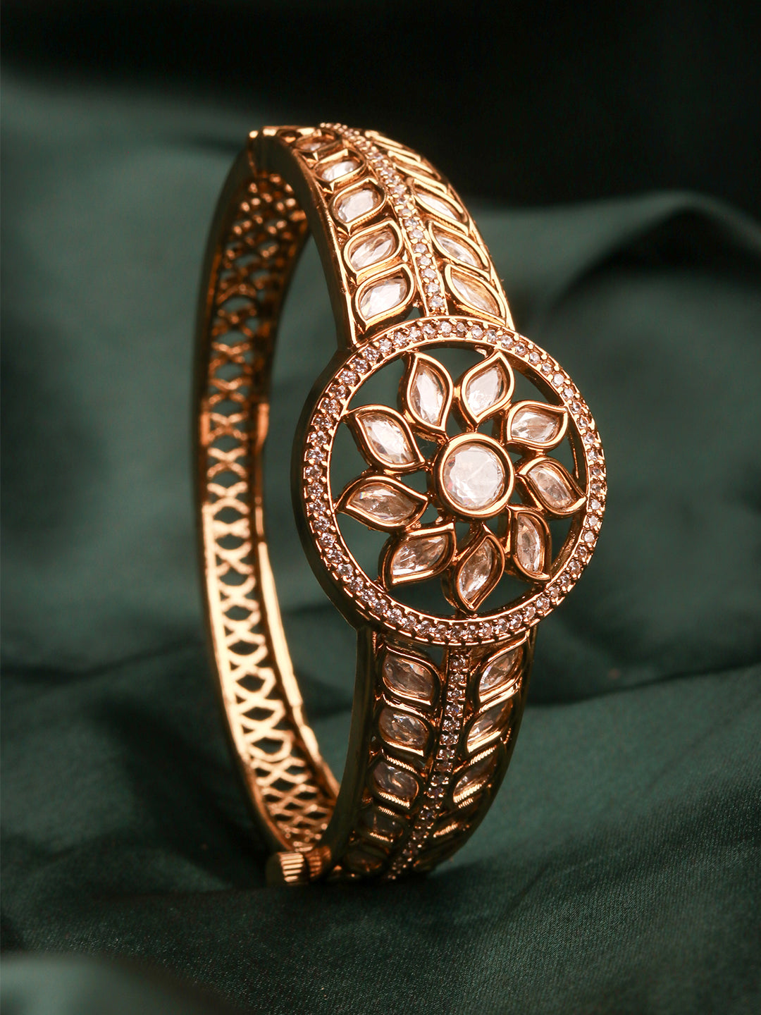 Itrani Floral Majesty Polki Kada Jewelry Set