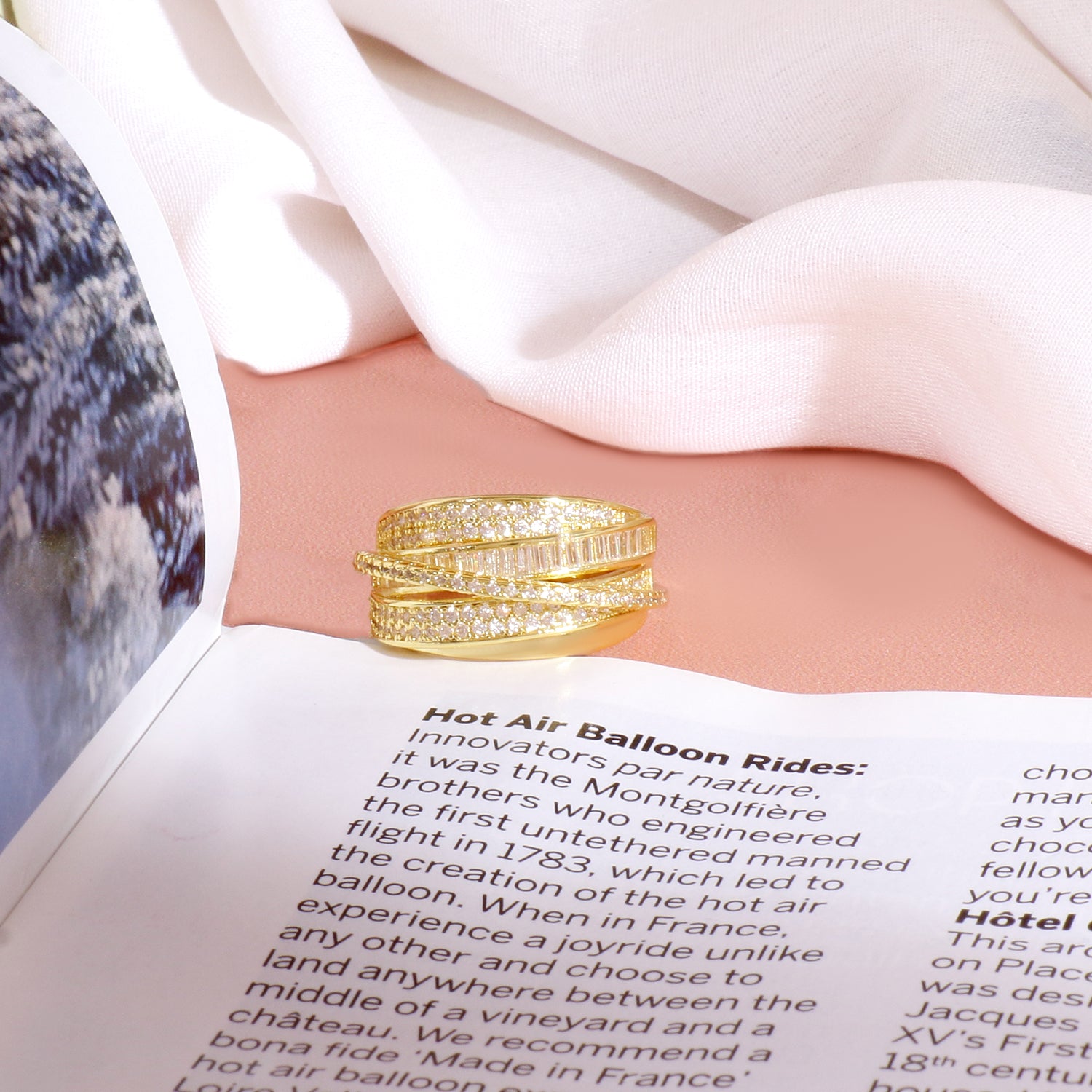 Itrani Radiant Gold Luxe Diamond Finish Ring