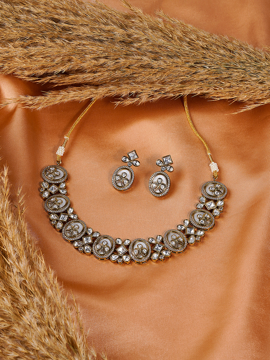 Itrani Mother of Pearl Polki Diamond Choker Set