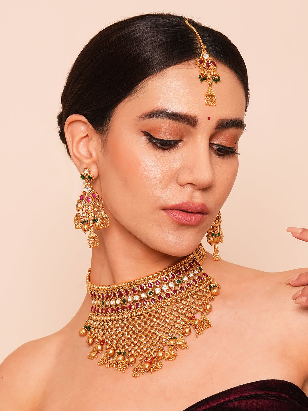 Itrani Rajwadi Net Design Gold Choker Set