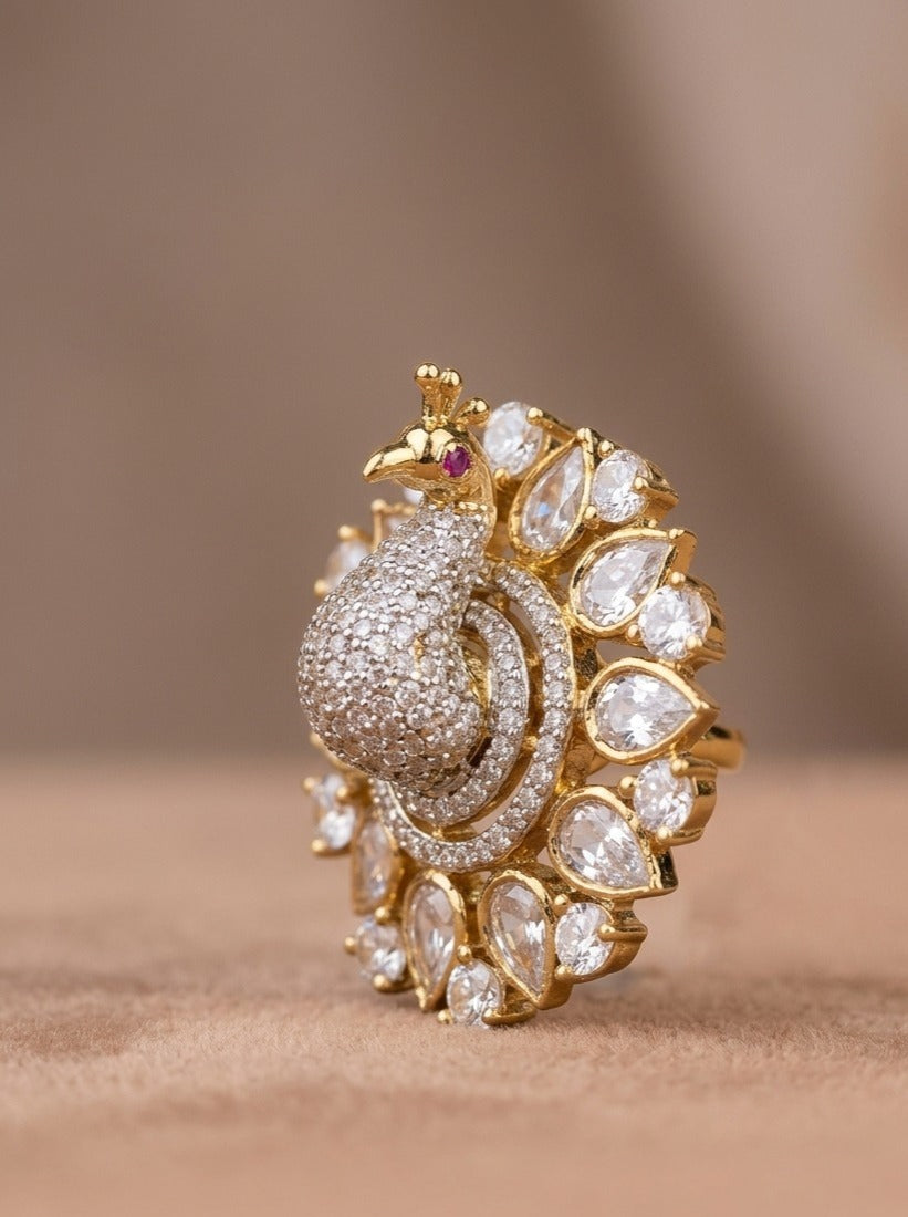 Itrani Royal Peacock Victorian Style Tops Earring ( STUDS )