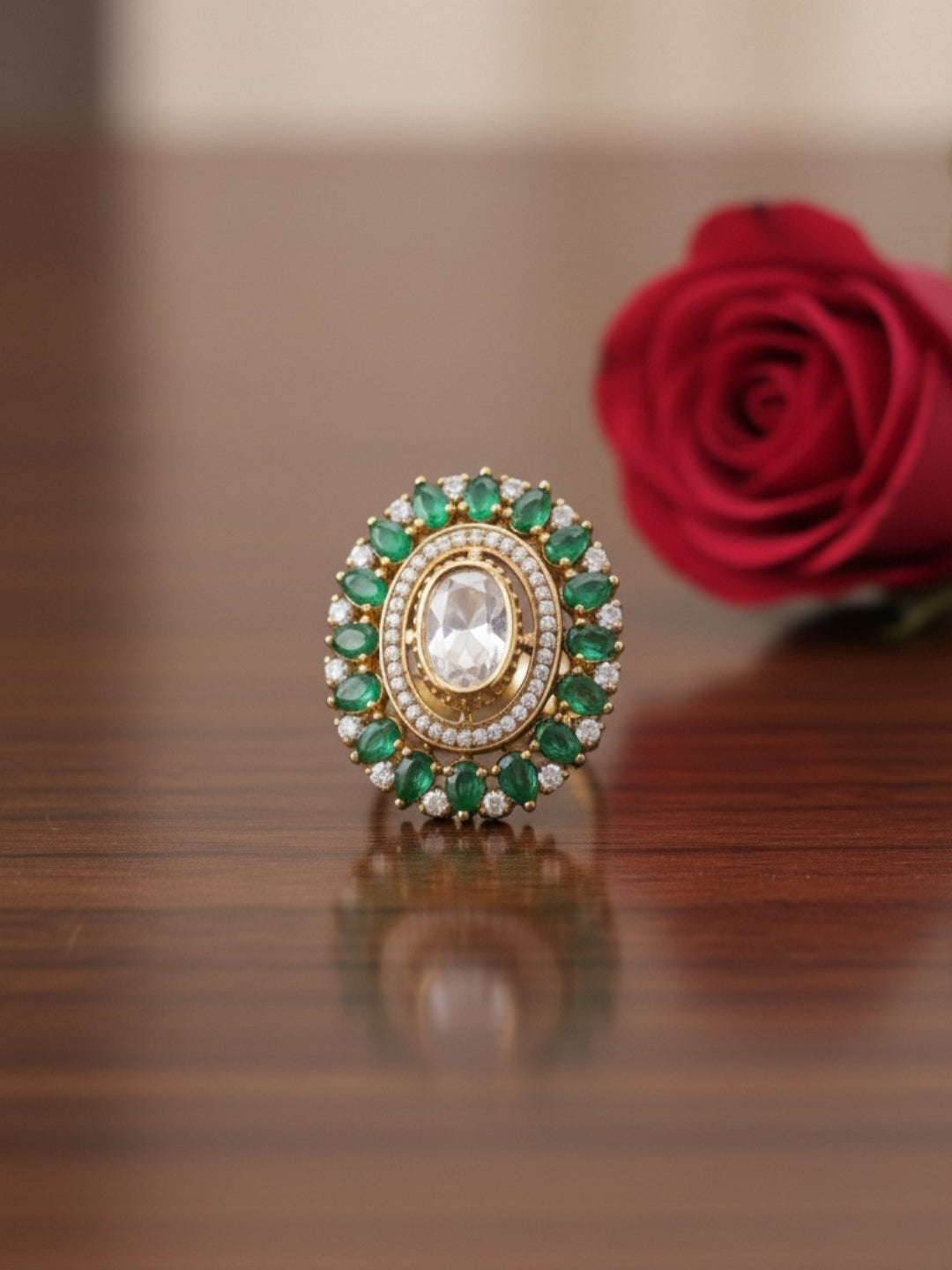 Itrani Emereld Uncut Dimond Blush Bloom Poliki Centre Stone Coctail Ring – Green Stone Statement Ring in Anti-Tarnish Brass