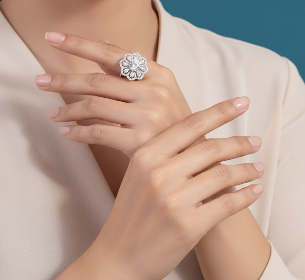 Itrani Silver Bloom Solitaire Floral Ring