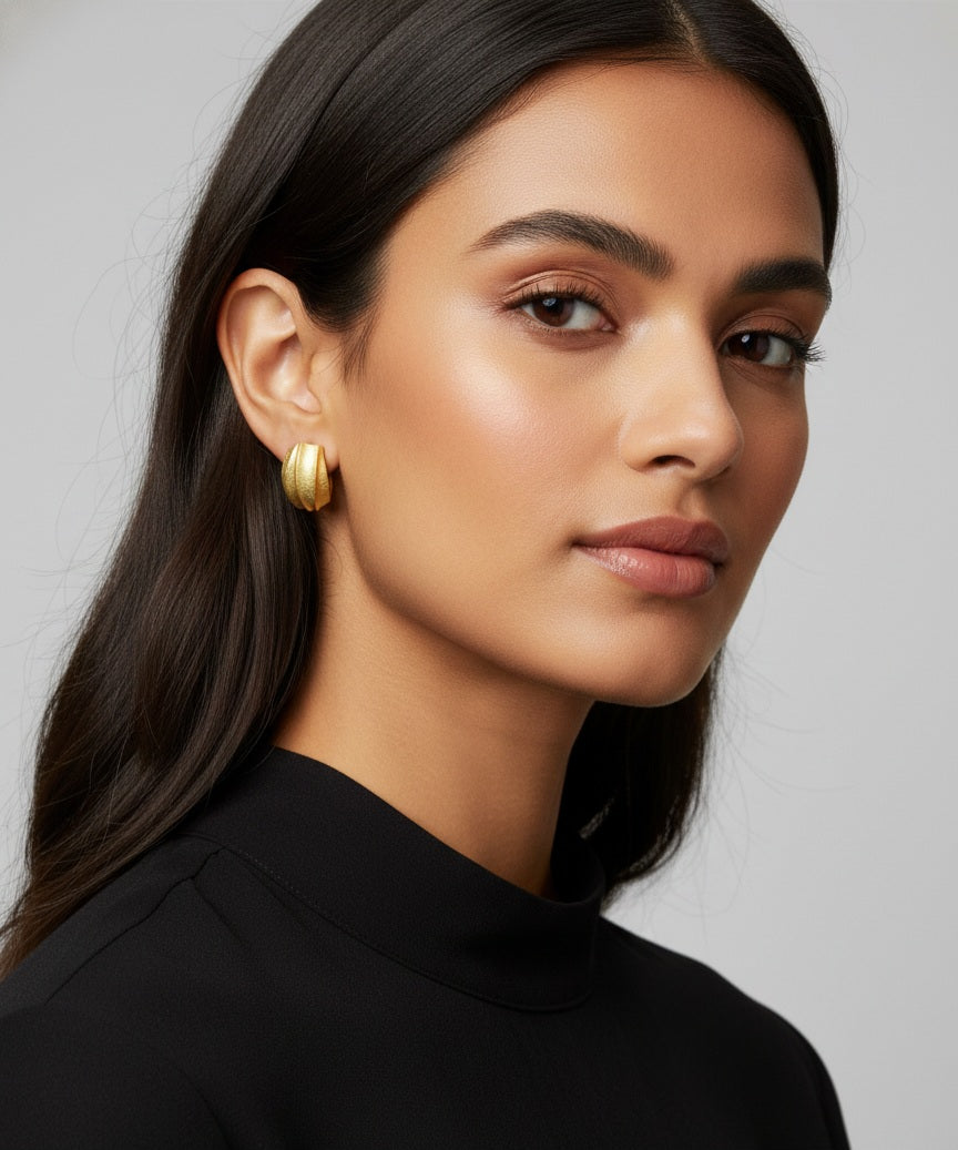 Itrani Sculpted Gleam Dome Earrings
