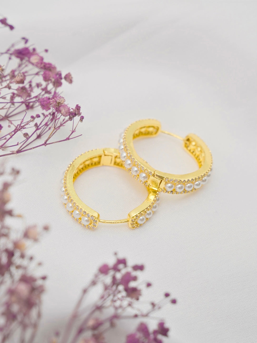 Itrani Classic Knot Stud Earrings