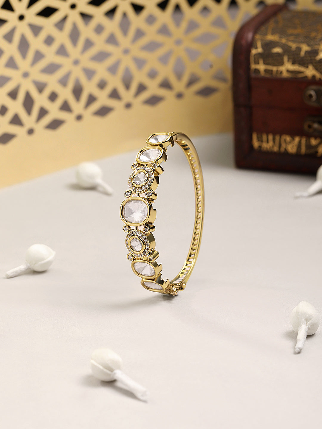 Itrani Ethereal Glow Moissanite Brass Bracelet – Anti-Tarnish Designer Bracelet with Moissanite Stones for Party & Festive Wear