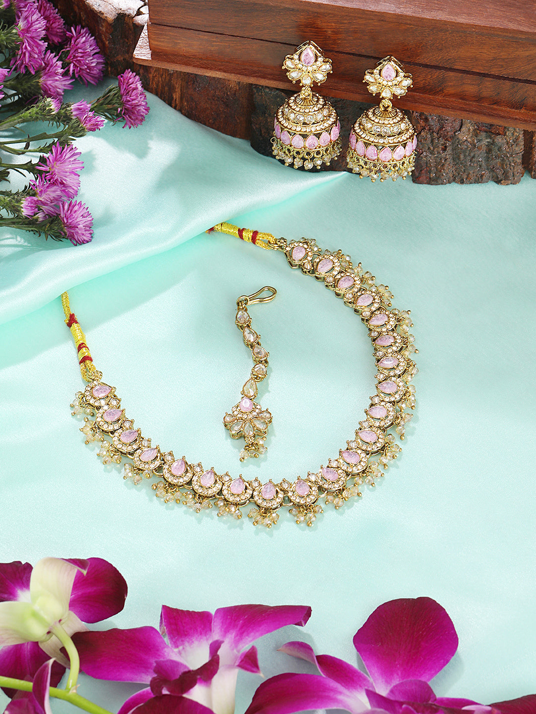 Itrani Pink Colour Stone Royalty Antique Necklace Set
