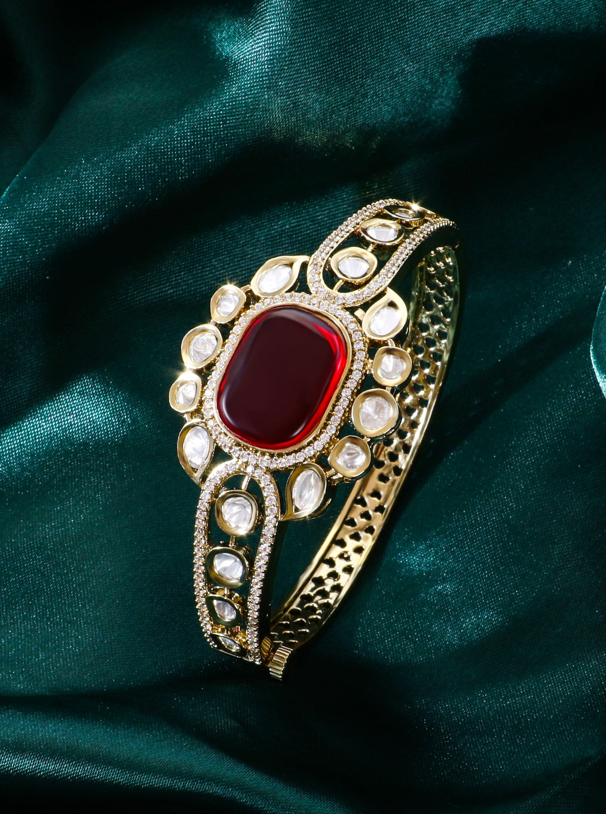 Itrani Regal Ruby Brass Bracelet – Anti-Tarnish Kundan Style Jewelry