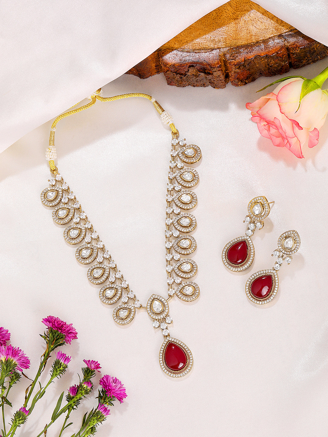 Itrani Ruby Elegance Necklace Set