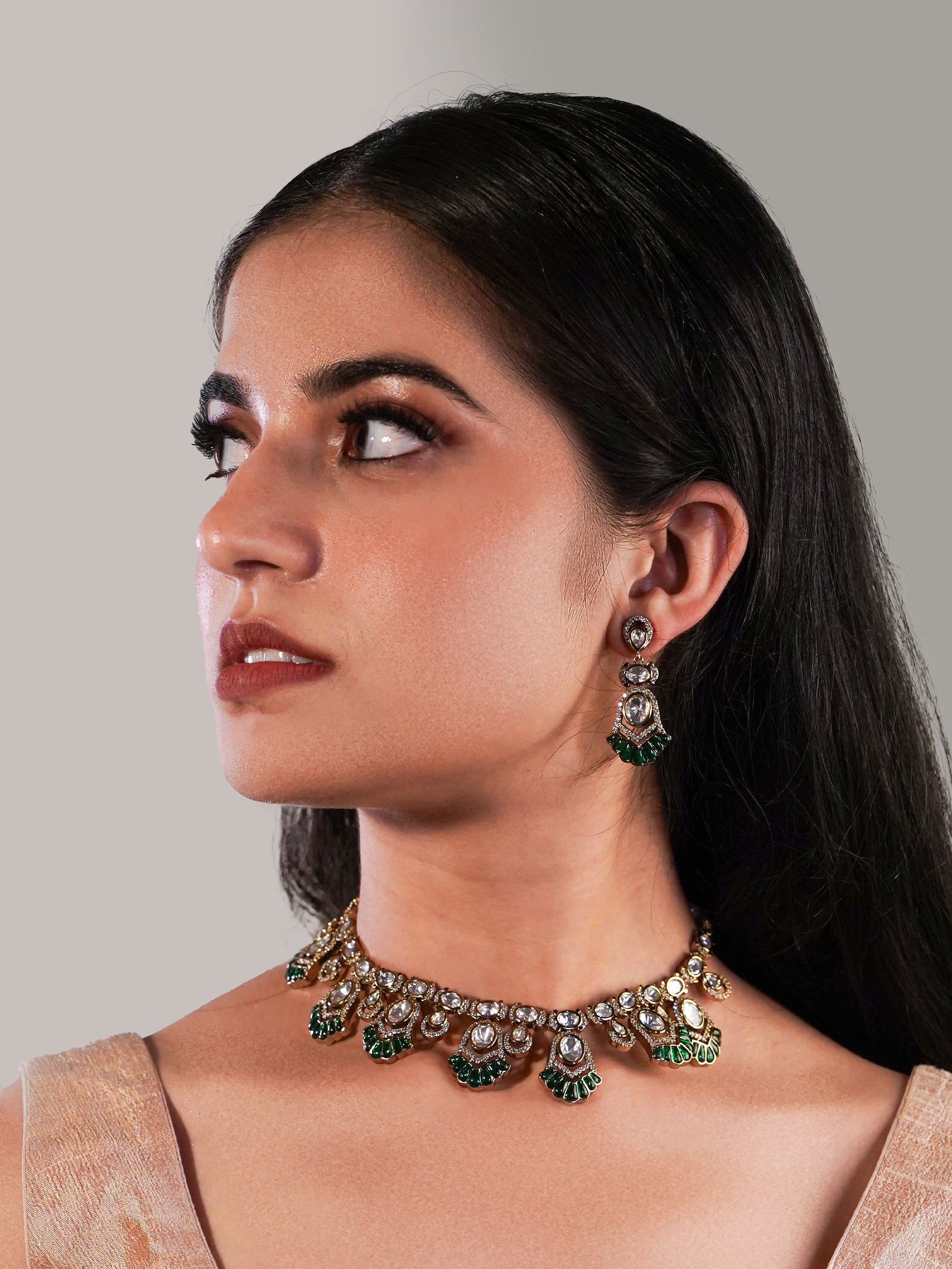 Itrani Ishya Green Fan Motif Necklace Set – Clear Polki Stone Choker in Brass Finish