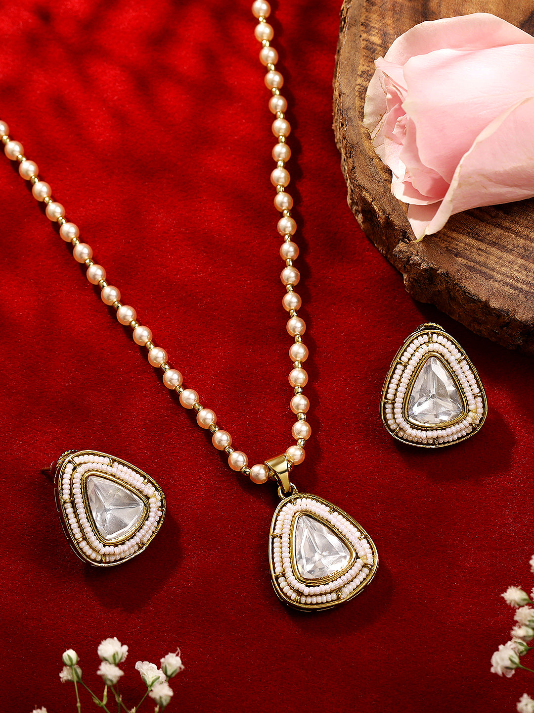 Itrani  Antique Pearl Mala With Moissanite centre Stone Pendant Necklace Set – Anti-Tarnish Brass with Moissanite and  Setting Stone Detailing