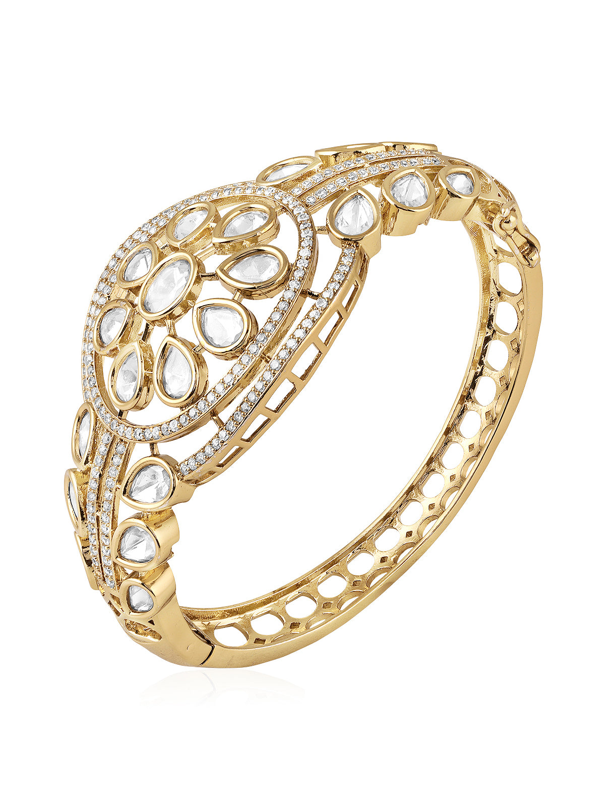 Itrani Luxe Clear Polki With Setting Stones Glow Statement Bracelet