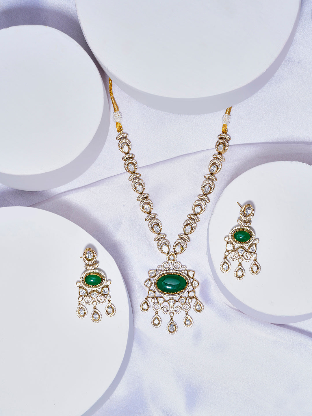 Itrani Royal Emerald Polki Necklace Set