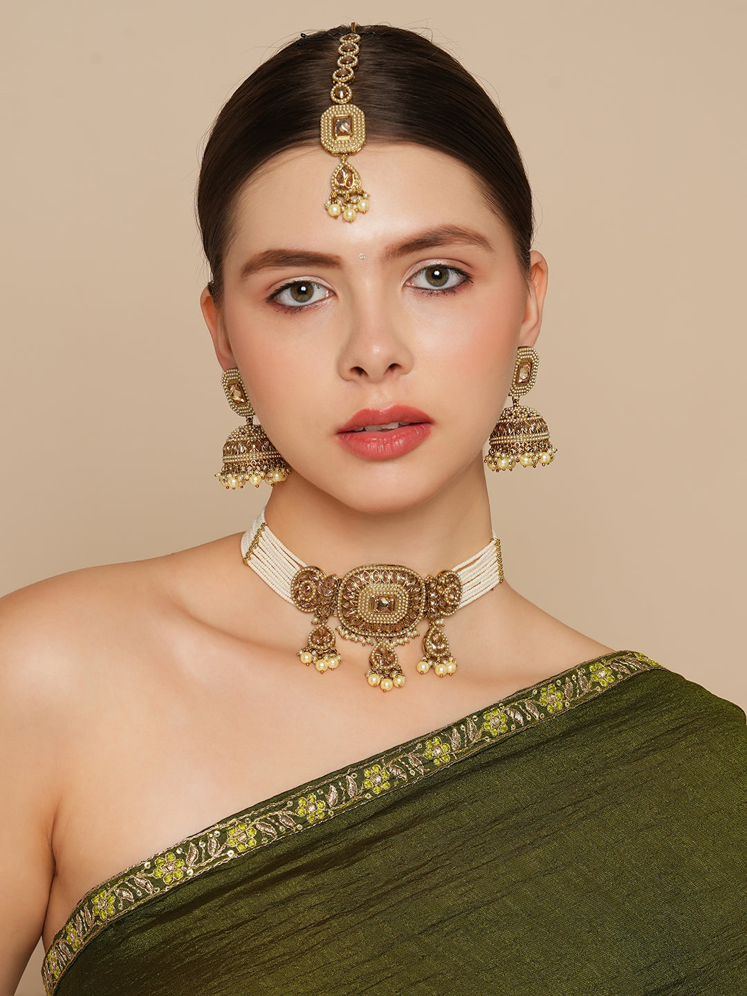 Itrani Patwa Work Choker Necklace Set with Pearl Jhumka