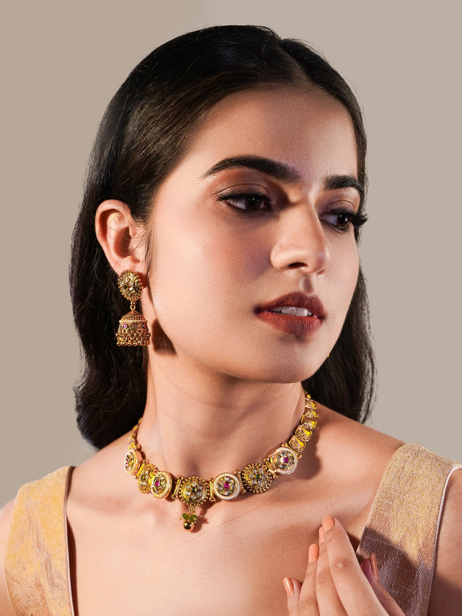 Itrani Vintage Glow Brass Necklace Set – Antique Gold Finish