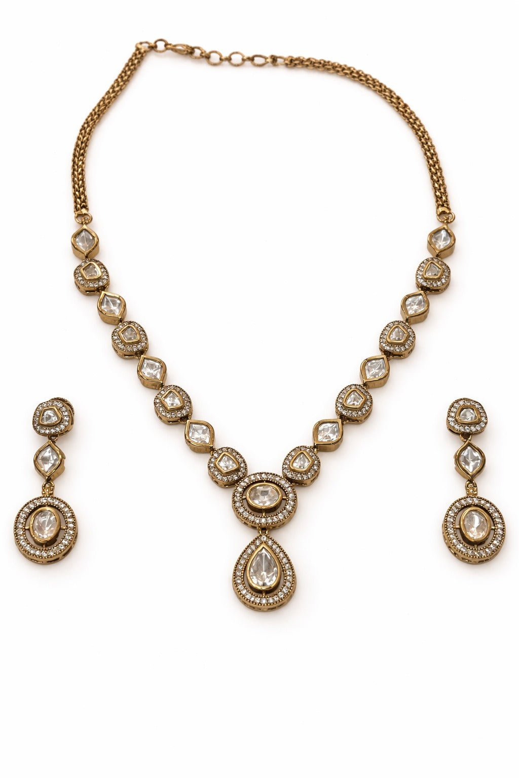 Itrani Elegant Clear Polki Delicate Necklace Set