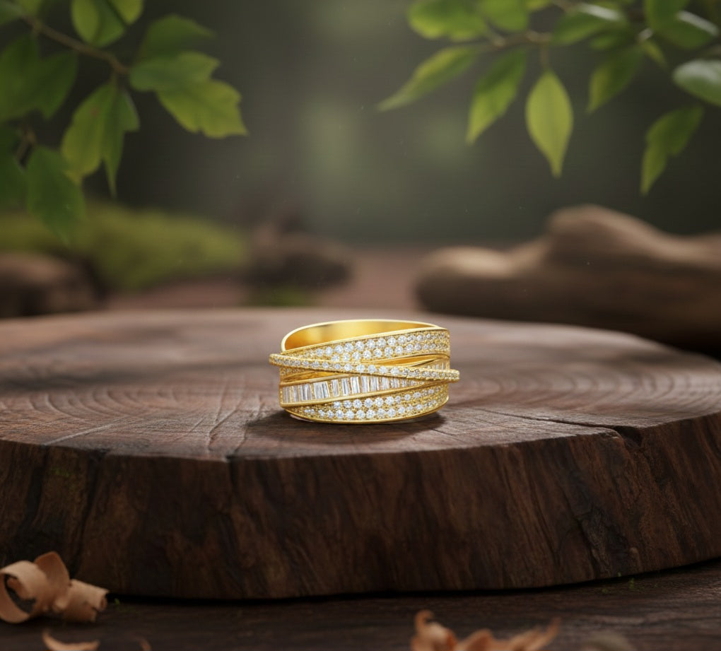 Itrani Radiant Gold Luxe Diamond Finish Ring